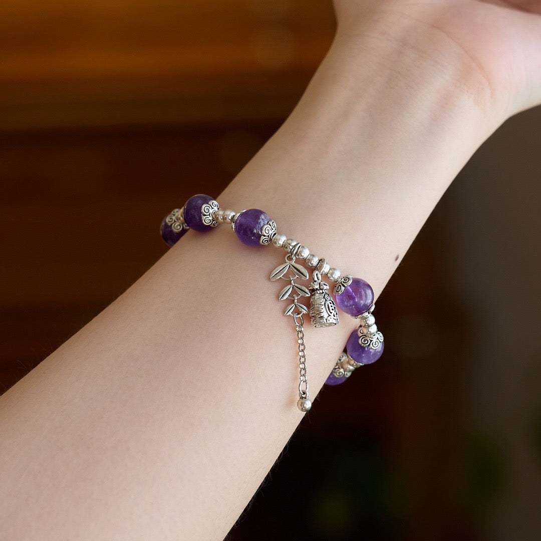 10mm Amethyst Silver-Tone Lucky Bag Bracelet | Leaf & Bell Charm