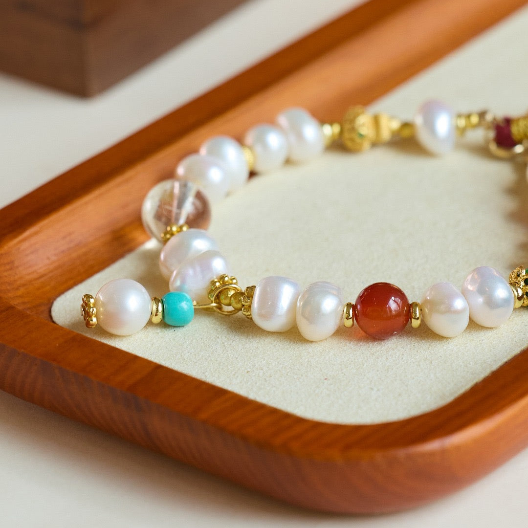 Natural Pearl Bracelet with Brass Guanyin Pendant | Single Strand