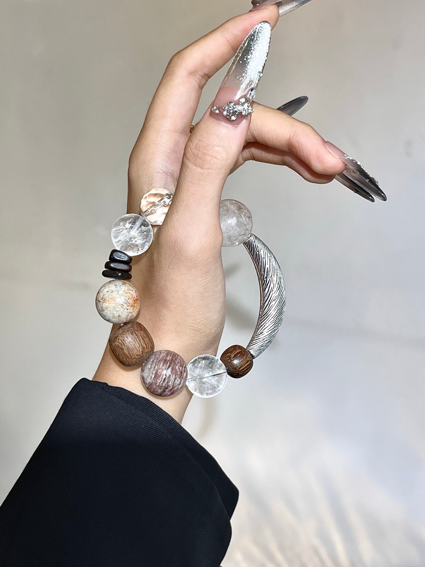 “Moon&Wood” Bracelet | Agarwood, White Quartz & Multi-Layer Phantom Quartz 12–15mm
