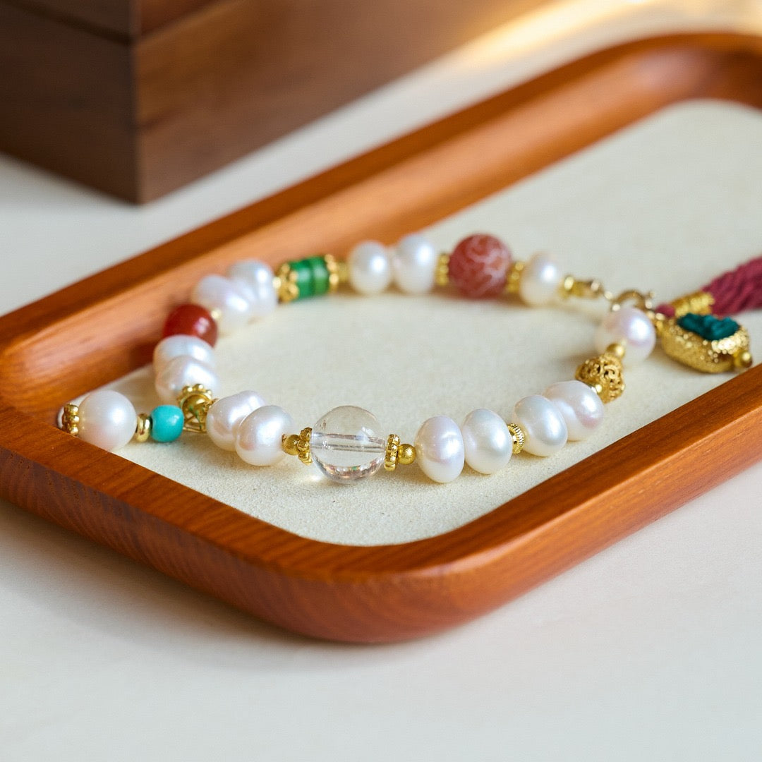 Natural Pearl Bracelet with Brass Guanyin Pendant | Single Strand