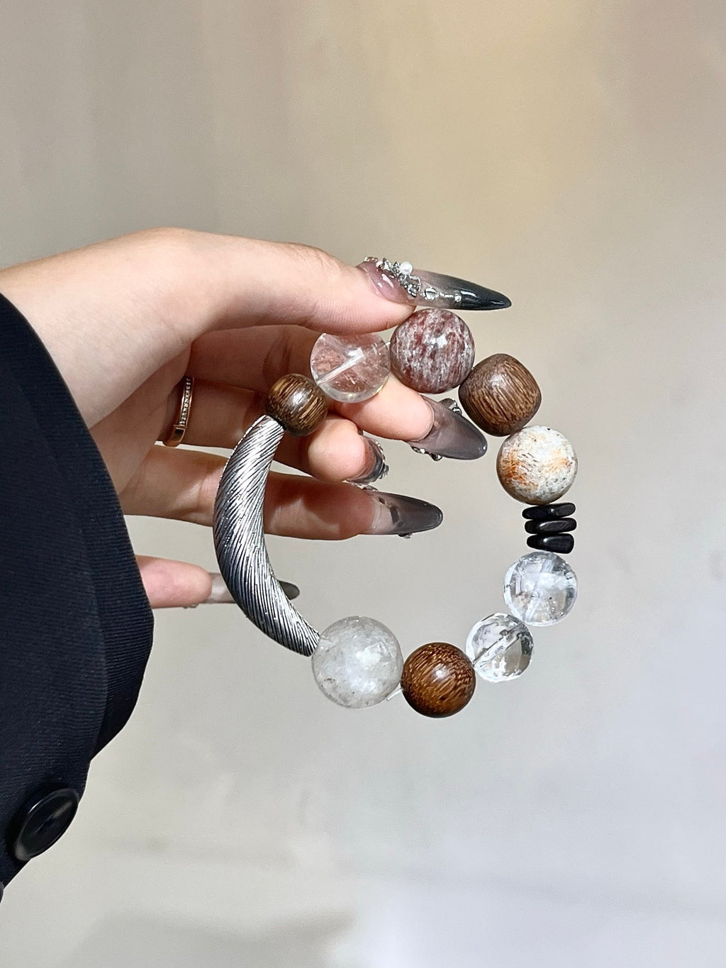 “Moon&Wood” Bracelet | Agarwood, White Quartz & Multi-Layer Phantom Quartz 12–15mm