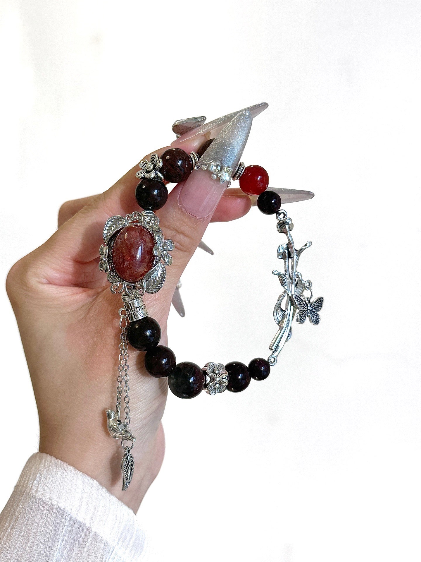 「Floral Aura」Multi-Stone Bracelet